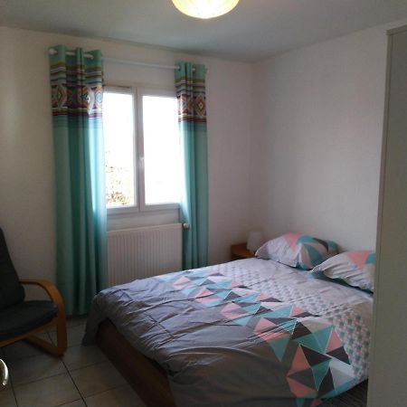 Logis Saint Austremoine Apartment Issoire Bagian luar foto